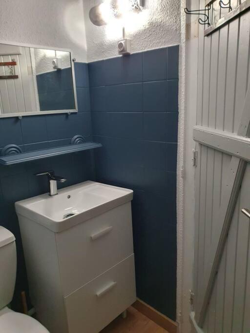 Studio Equipe Et Meuble St Cyprien Saint-Cyprien  Extérieur photo